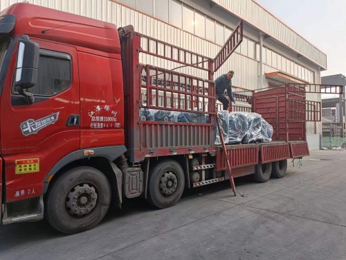 土耳其客戶58臺柴油機發貨